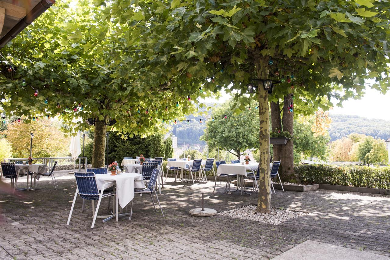 Hotel Restaurant Neuhaus Hertenstein Exteriör bild