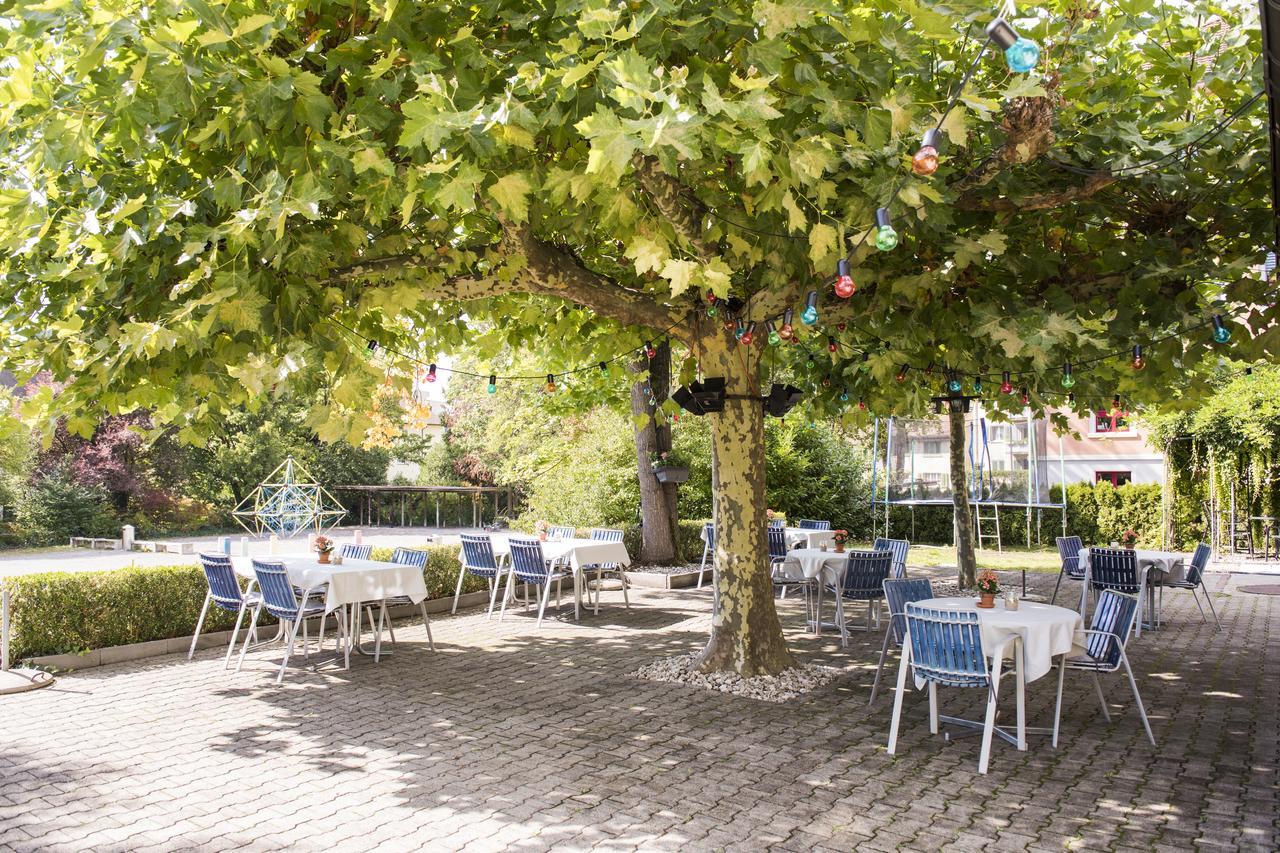 Hotel Restaurant Neuhaus Hertenstein Exteriör bild
